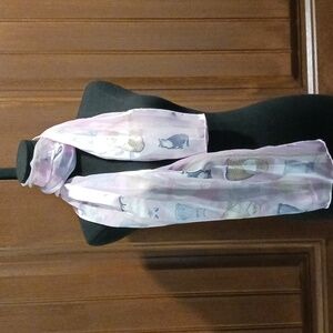 Cat print scarf. Polyester